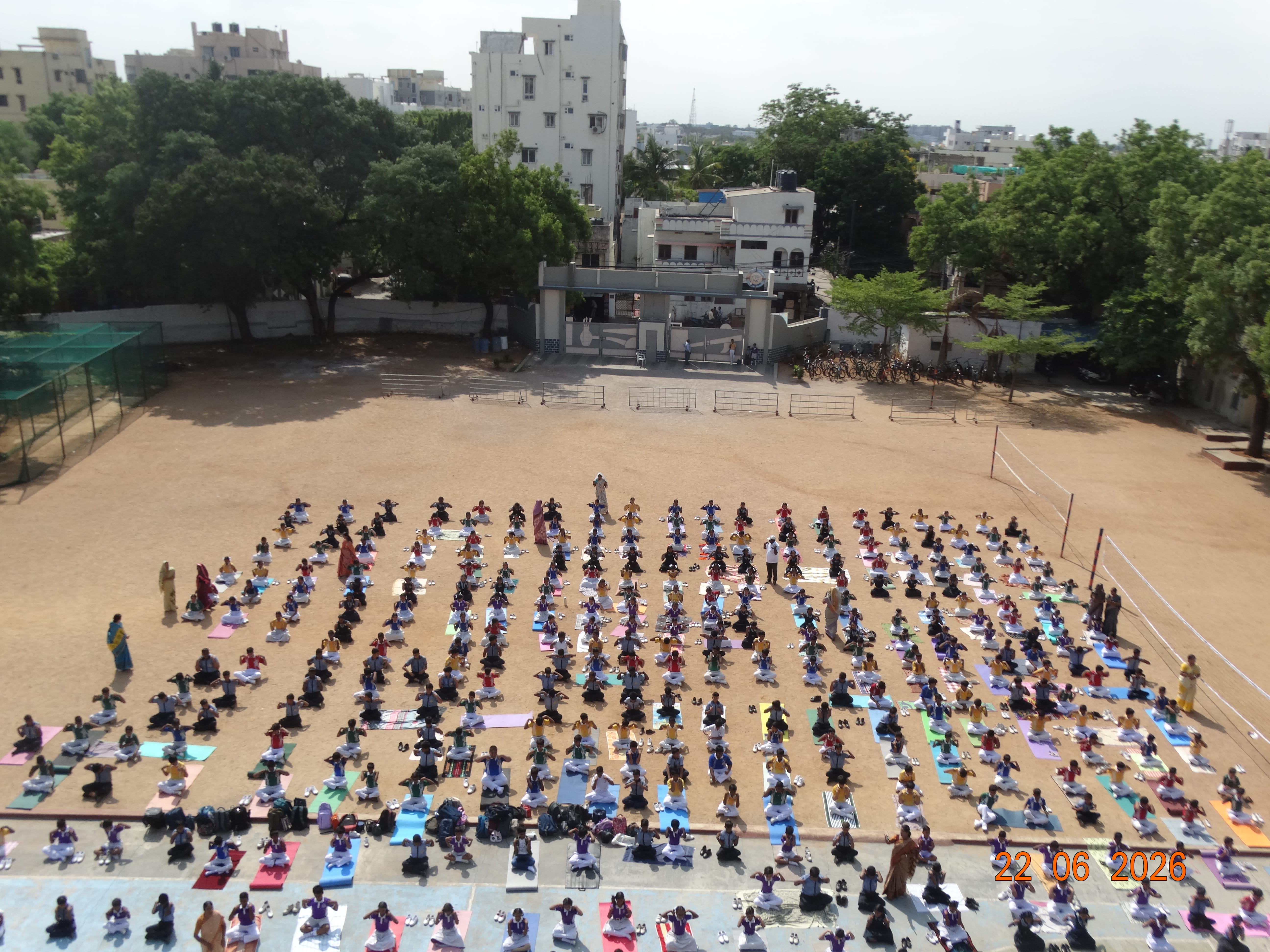 YOGA DISPLAY
